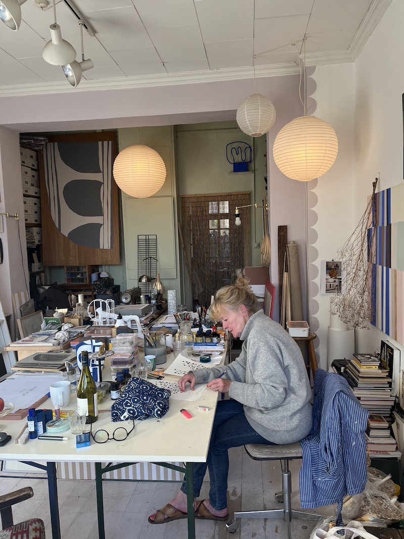 楽天市場】Blue object #2 by Leise Dich Abrahamsen アートポスター