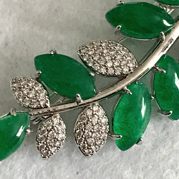 楽天市場】翡翠 ブローチ おしゃれ ひすい 葉 人気 上品 プレゼント