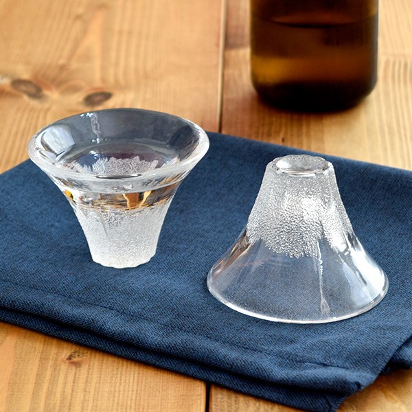 楽天市場】ぐい呑 富士山 60cc ガラス製酒器 グラス ガラス ガラス食器