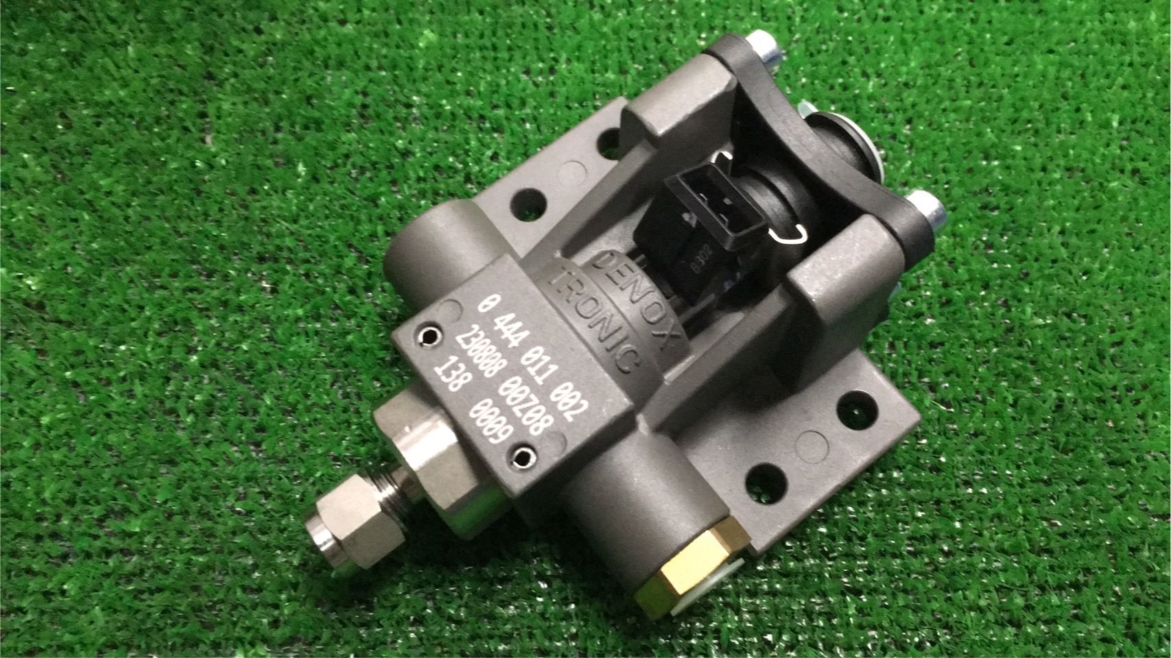 楽天市場】国内リビルト UDトラックス クオン CG5ZA ドージング