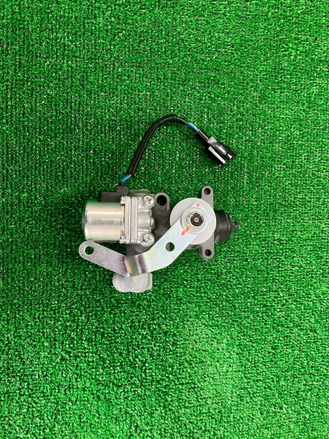 楽天市場】レベリングバルブ 新品 日野 プロフィアFN1E FH1A FH2P