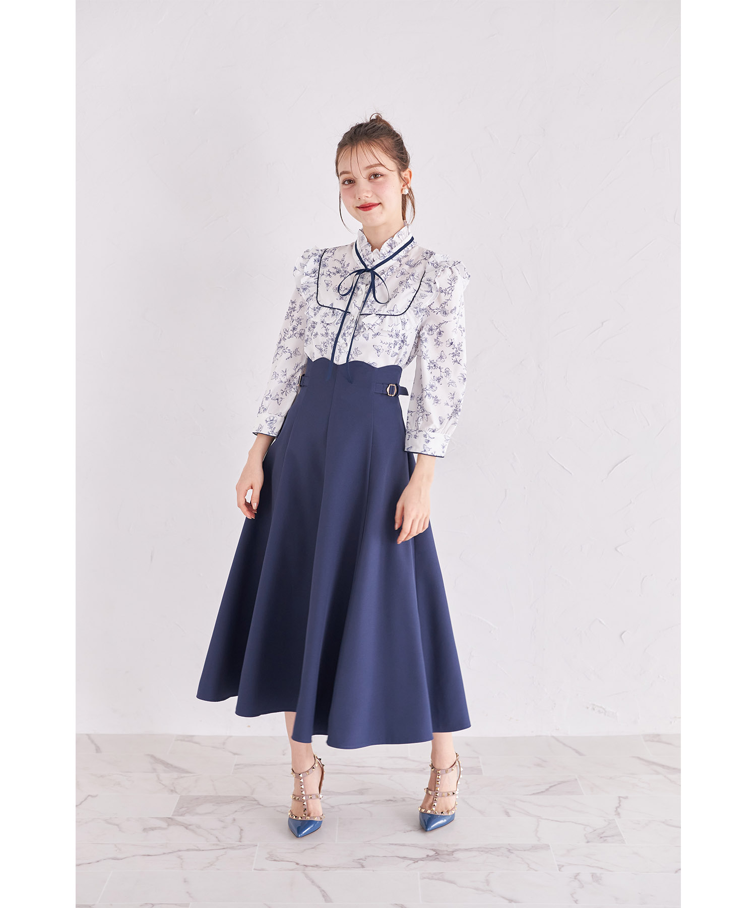 楽天市場】パール釦リボン×フリル付き蝶々トワルドジュイプリント