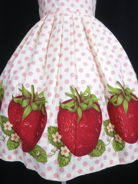 楽天市場】Emily Temple cute / ドット＆いちごプリントノースリーブ