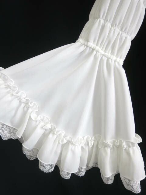 楽天市場】ATELIER PIERROT / シャーリング姫袖ブラウス アトリエ