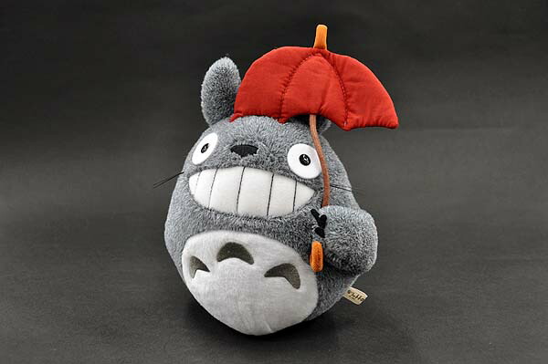 楽天市場】となりのトトロふんわり大トトロ 笑い(傘持ち)M[ぬいぐるみ