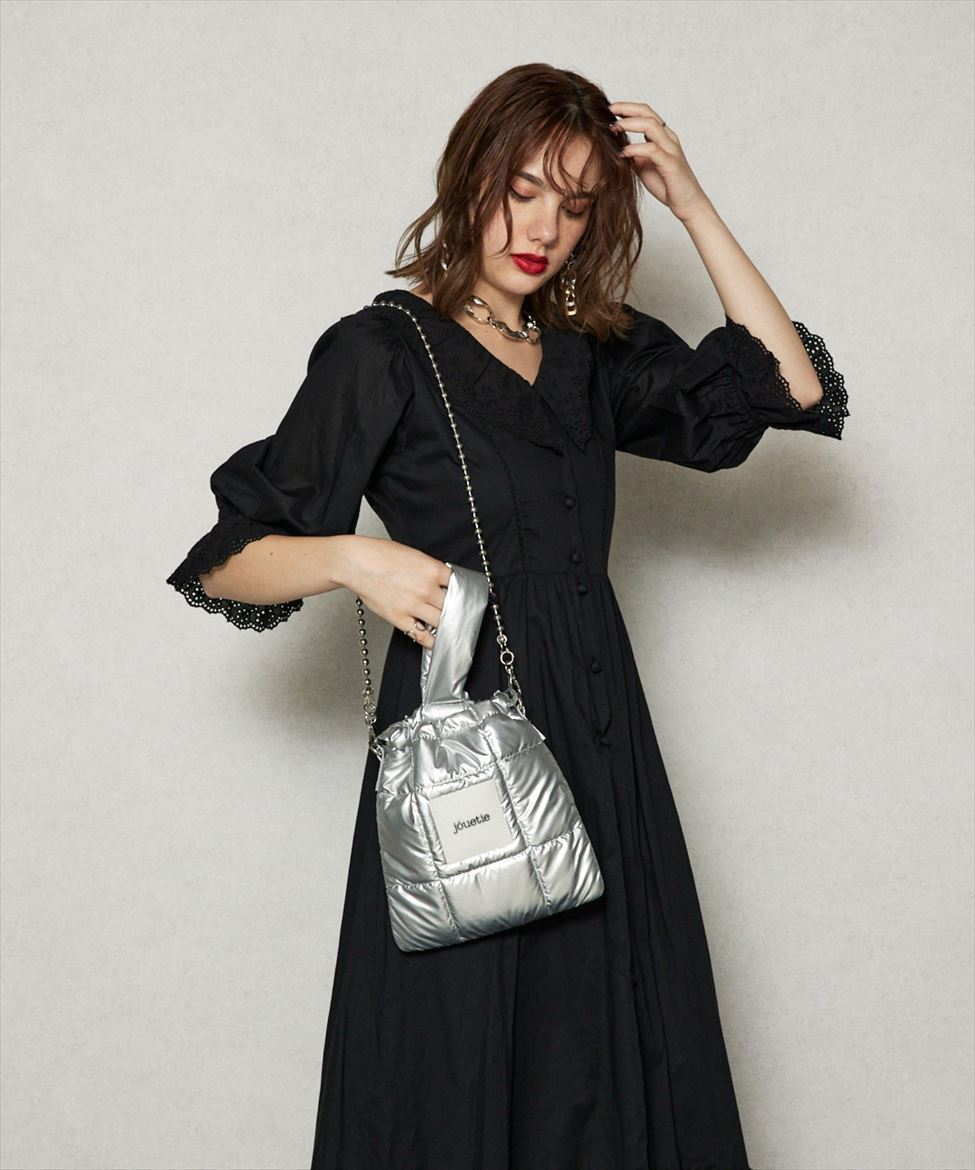 楽天市場】メタリックナイロンキルティング 巾着ショルダーバッグ