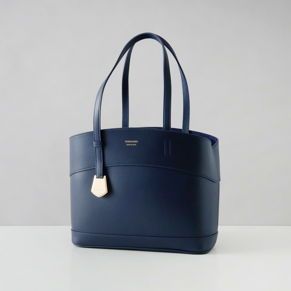 楽天市場】フェラガモ FERRAGAMO トートバッグ バッグ ハンドバッグ