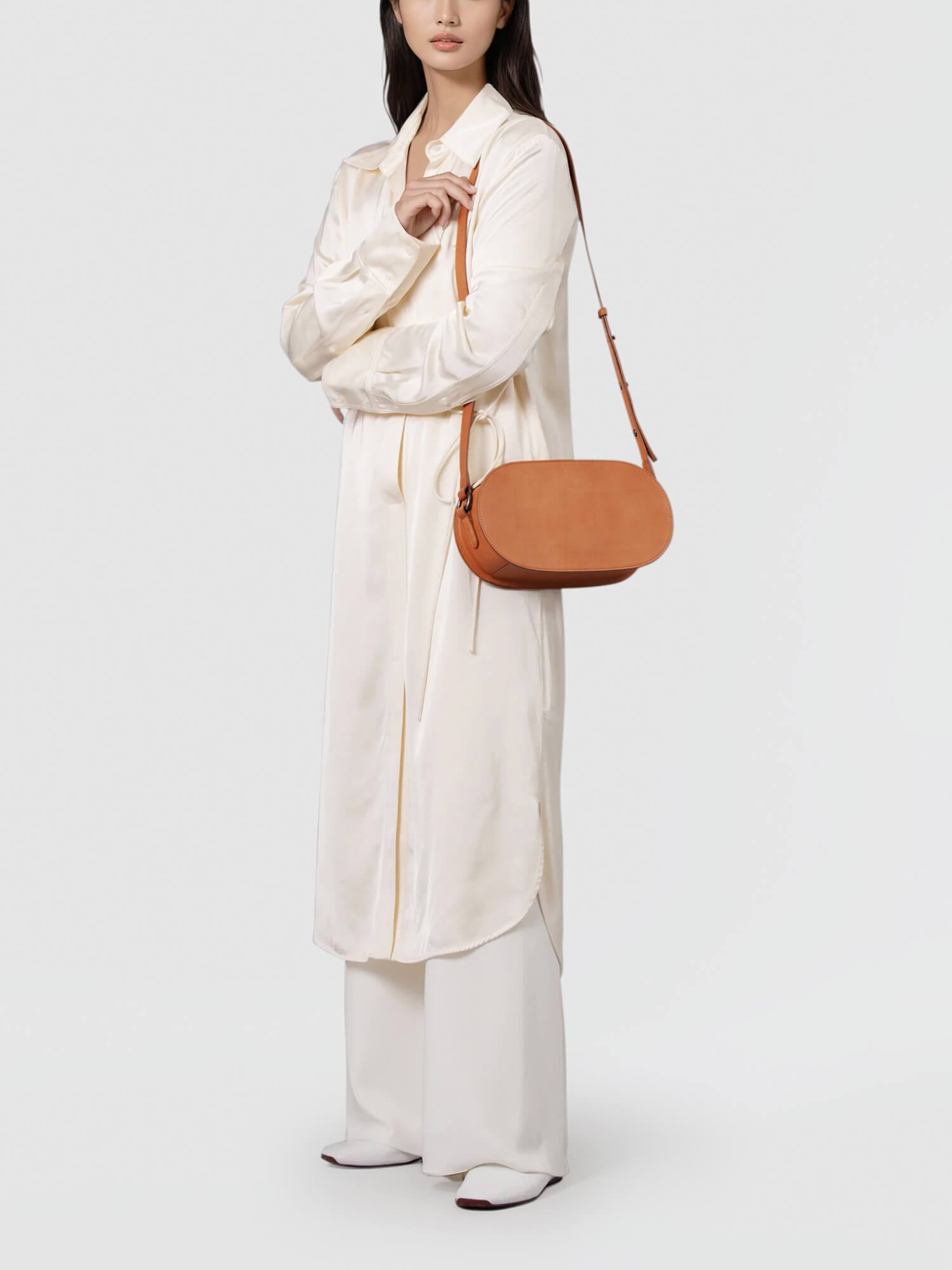 ブラックヌメ オーバルショルダー – ショルダーバッグ – 土屋鞄製造所