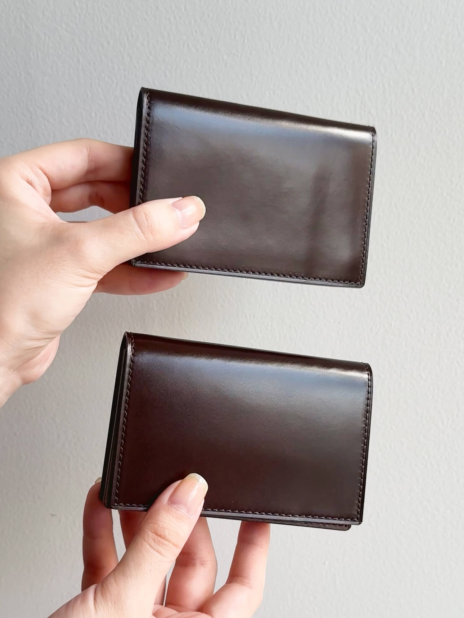 数量限定色】コードバン 名刺入れ 002 – 名刺入れ・カードケース