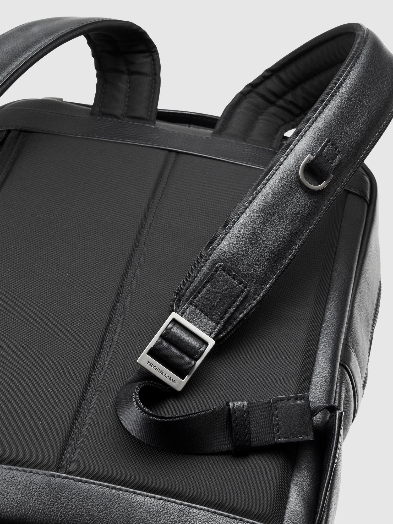 プロータ スマートバックパック (防水革) – バックパック – 土屋鞄製造所