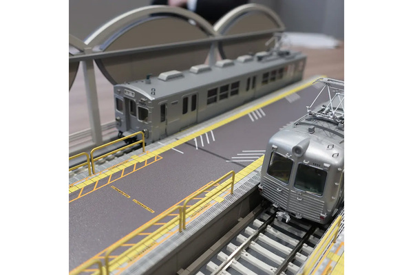 懐かしの蒲鉾駅舎 最初期の8500系… 東急100th記念の精巧な鉄道模型 HO