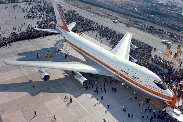 幕引き迫る”キングオブ旅客機” 「ジャンボ機」ボーイング747、初就航