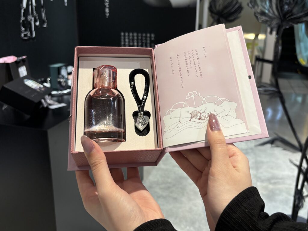 NANA』コラボ香水】2人のナナをイメージした“ラメ香水”が可愛すぎた