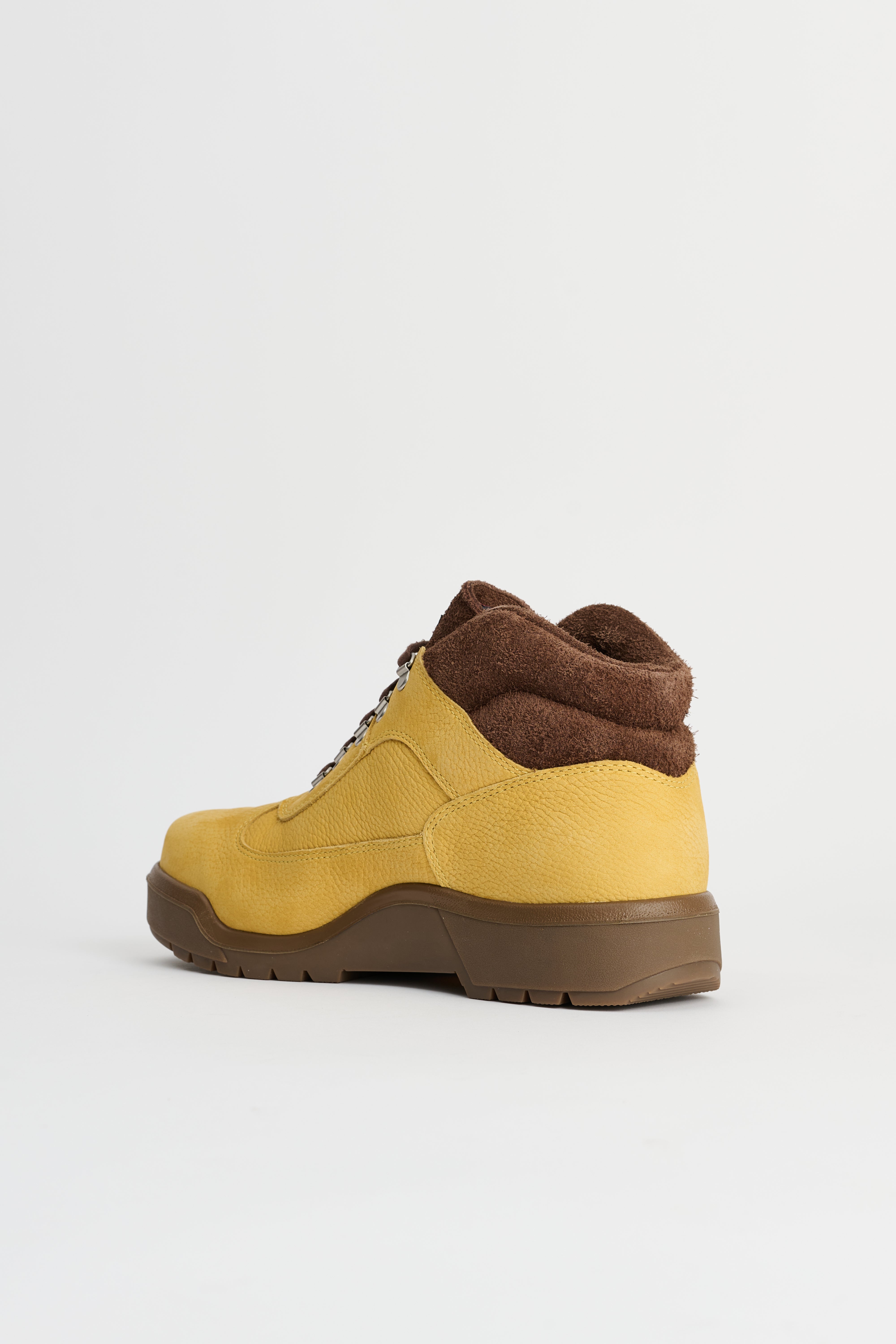 Timberland Field Boot Mid Lace Up GTX Boot Gold Nubuck – Très Bien