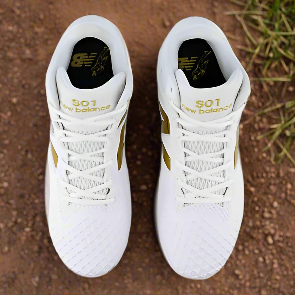 New Balance FuelCell Ohtani 1 Metal Cleat - White/Metallic Gold