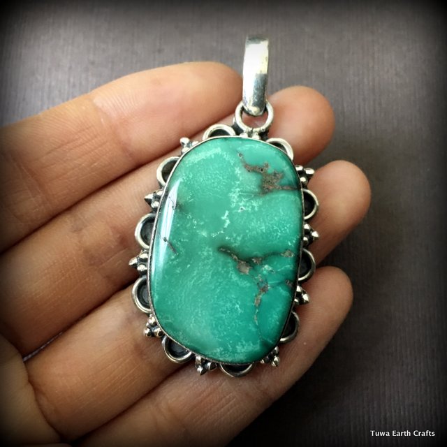 旅のお守り＊大きな天然ターコイズ（トルコ石） シルバーペンダント