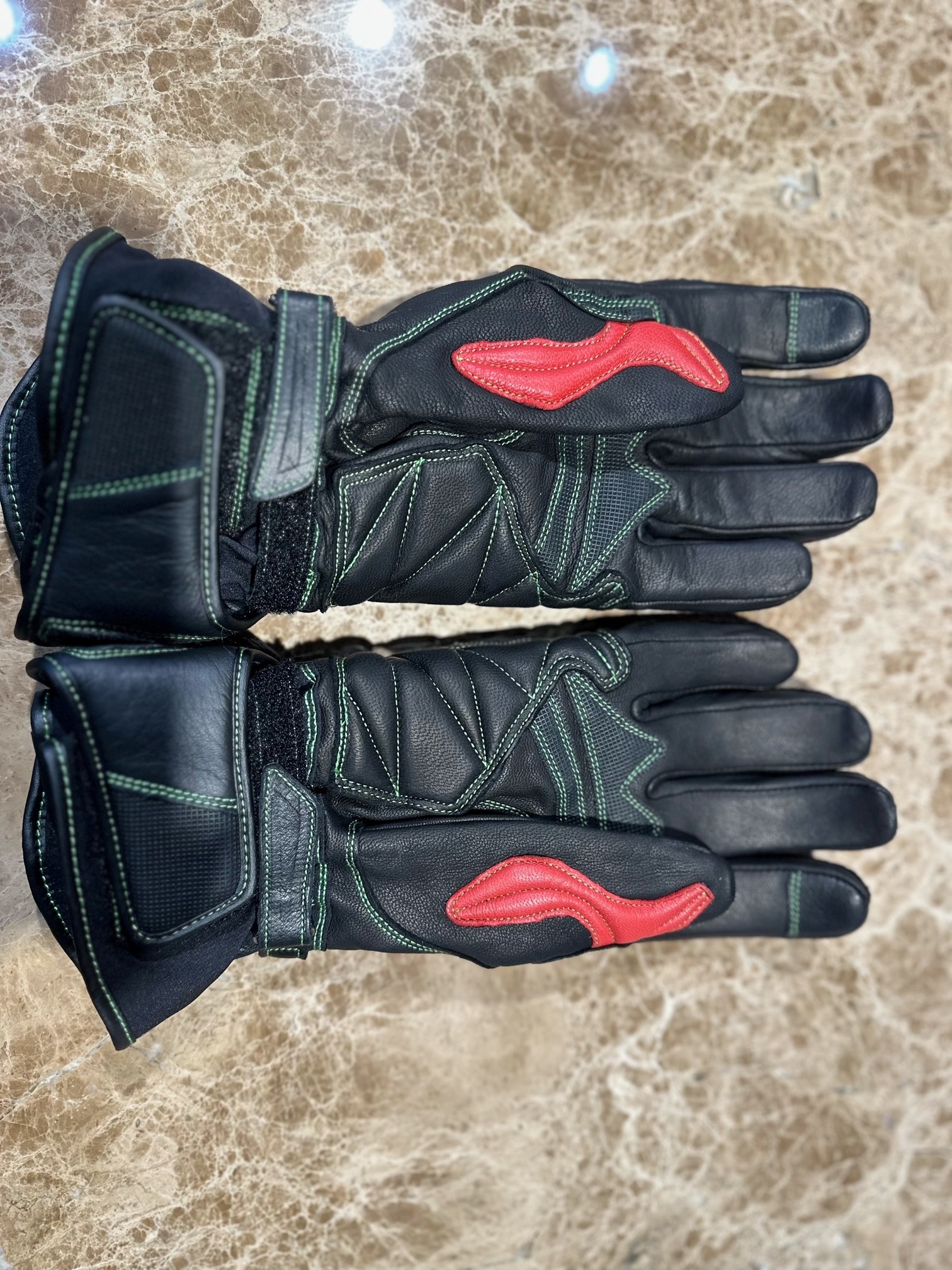 KUSHITANI×カワサキ「GP ゼストウィンターグローブ」のご紹介です