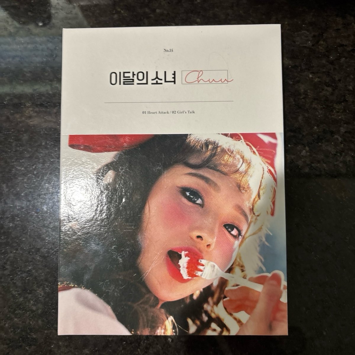 LOONA's CHUU Solo Debut Album / Heart Attack | Mercari