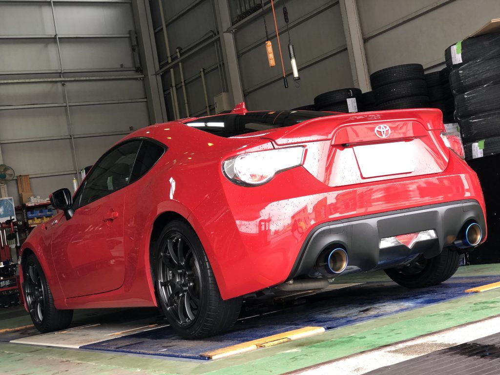 86にADVAN RZ 18インチのチョイス ユーイチバン四日市店 | U-ICHIBAN