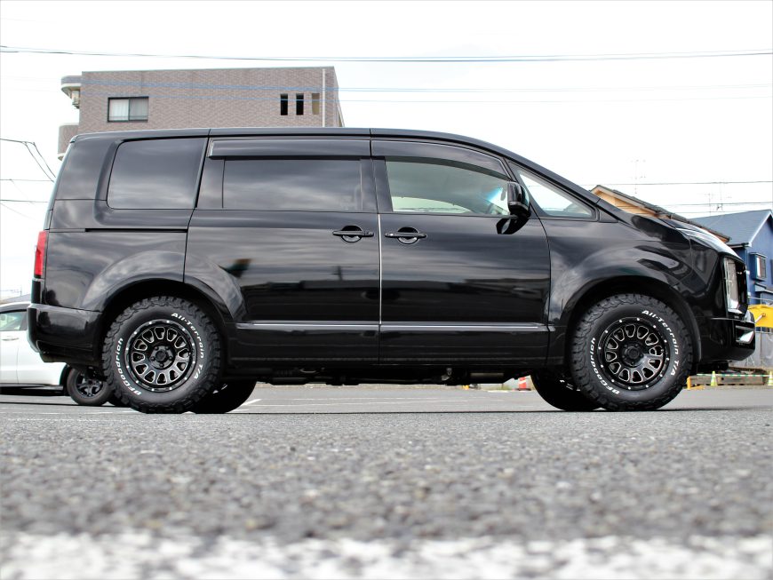 デリカD5カスタムプラン③～デルタフォース オーバルのブラック