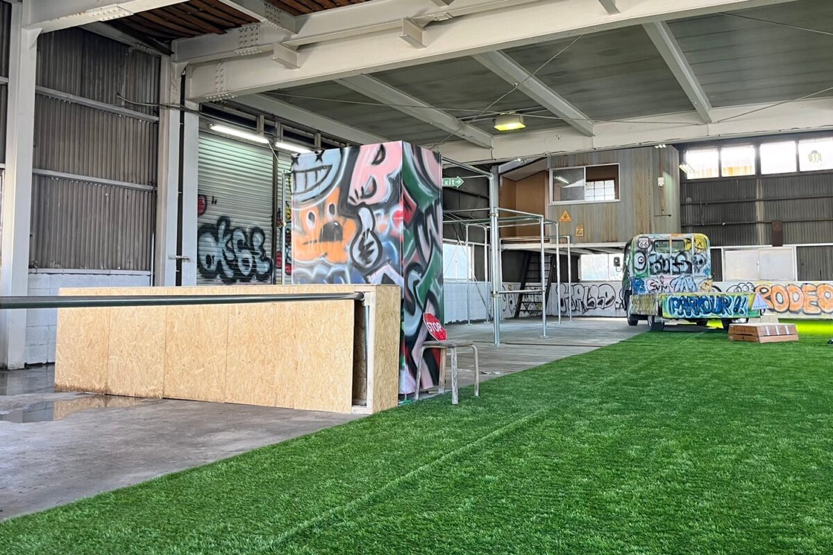 10代が作るパルクール・トリッキングスタジオが日本初登場！自由な自己