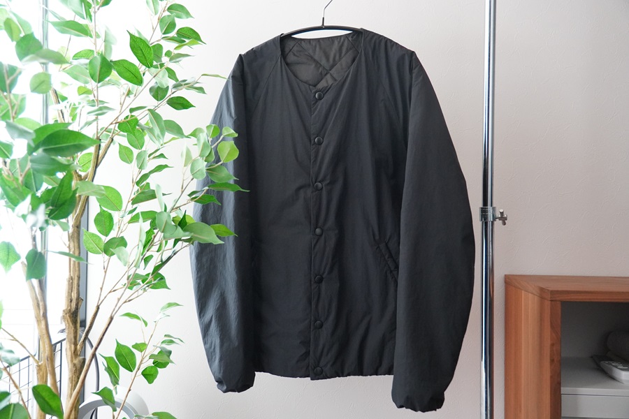 お手入れ簡単】10YC『ユーティリティジャケット』レビュー｜ダウン