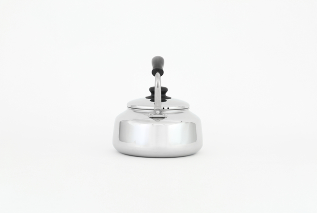 柳宗理 ステンレスケトル ミラー | 商品一覧 | 地域文化商社 うなぎの寝床