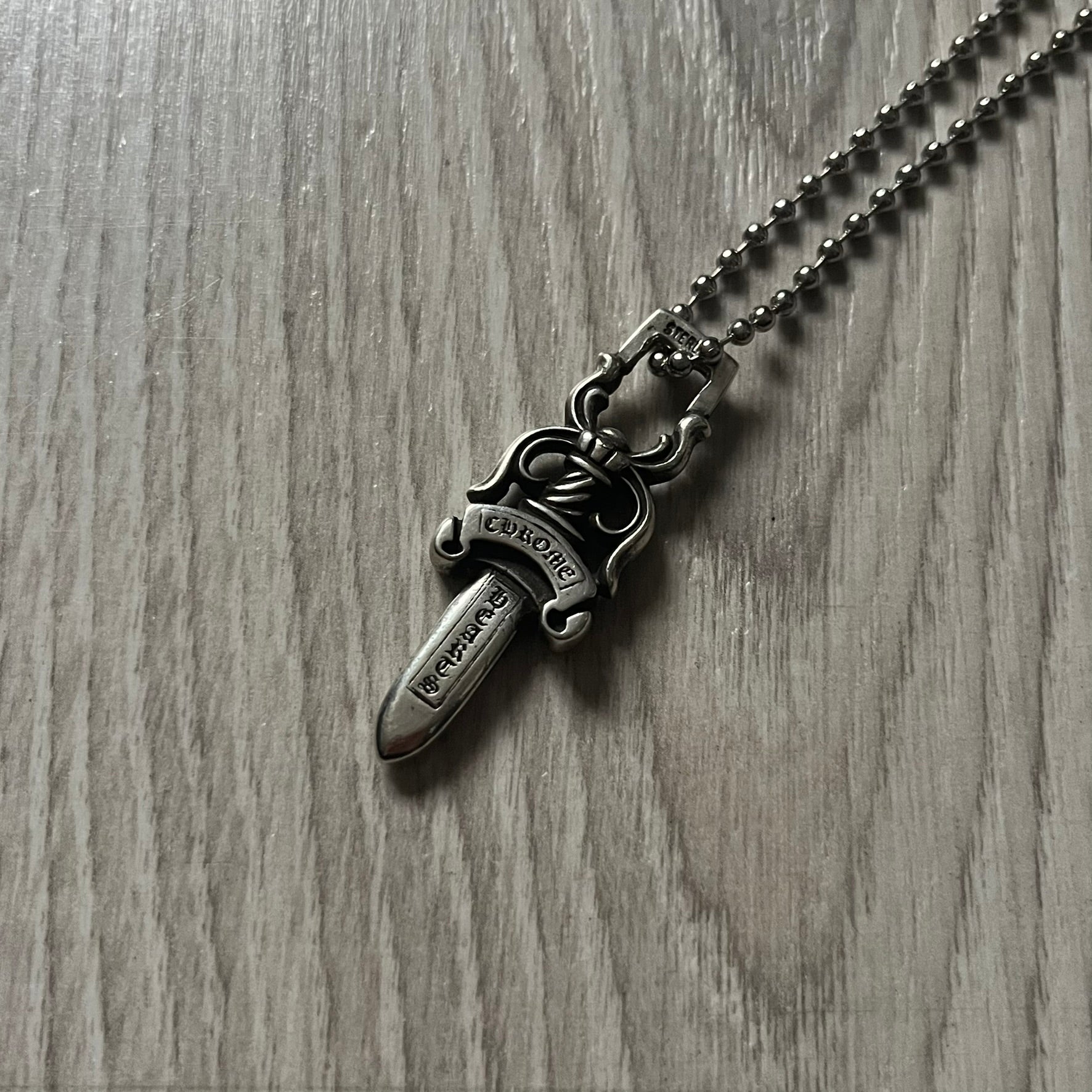 Chrome Hearts Dagger #10 Silver Necklace – único13