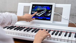 NP-32/12 - More Features - Piaggero - Keyboard Instruments