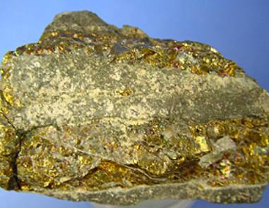 含銅硫化鉄鉱（縞状鉱）