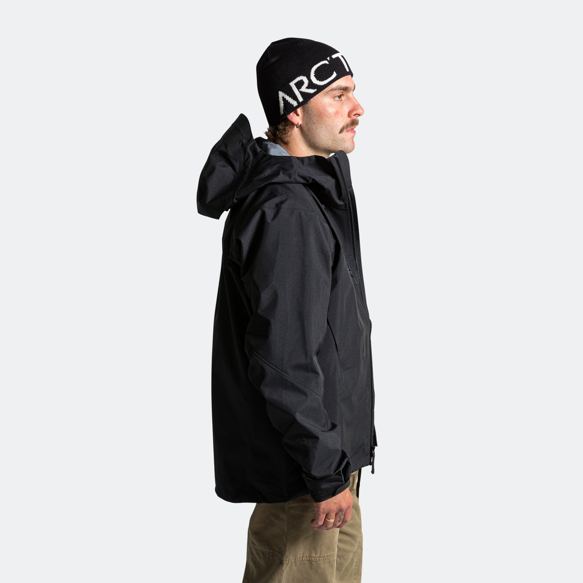 Arc'teryx Alpha SV Jacket GORE-TEX® PRO - Black | UP THERE