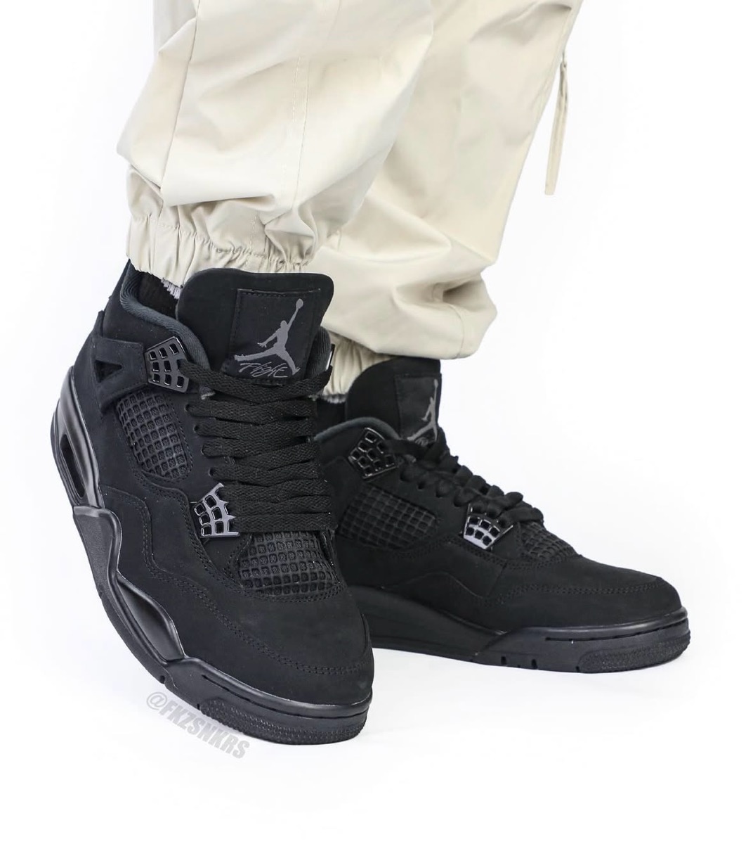 Nike Air Jordan 4 Retro “Black Cat”が国内11月28日に復刻発売