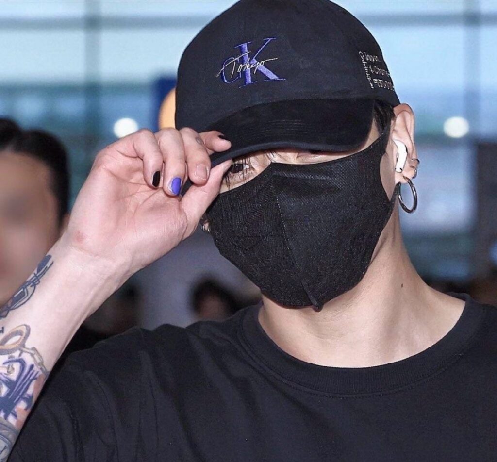 BTS ジョングク着用モデル】Calvin Klein 限定刺繍キャップの再販WEB