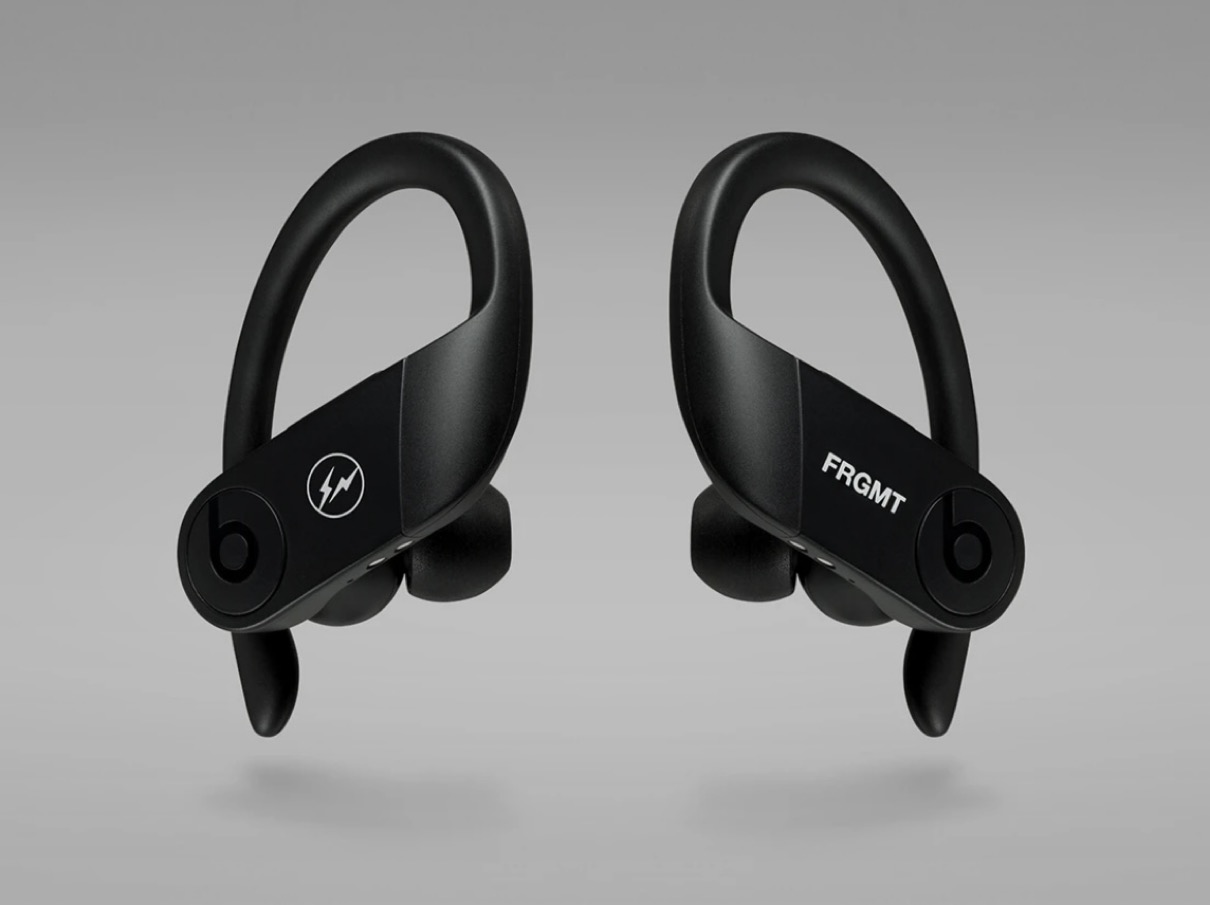 fragment design × Beats】〈Powerbeats Pro〉が国内2021年1月29日に