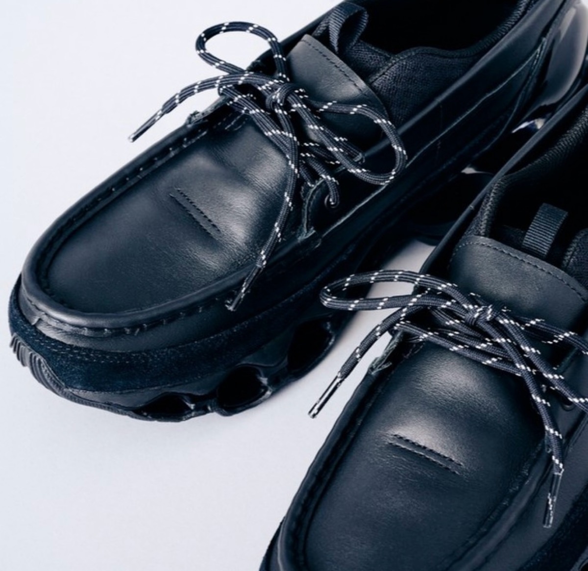 MIZUNO 『Wave Prophecy Moc “Black”』が国内4月25日に再販