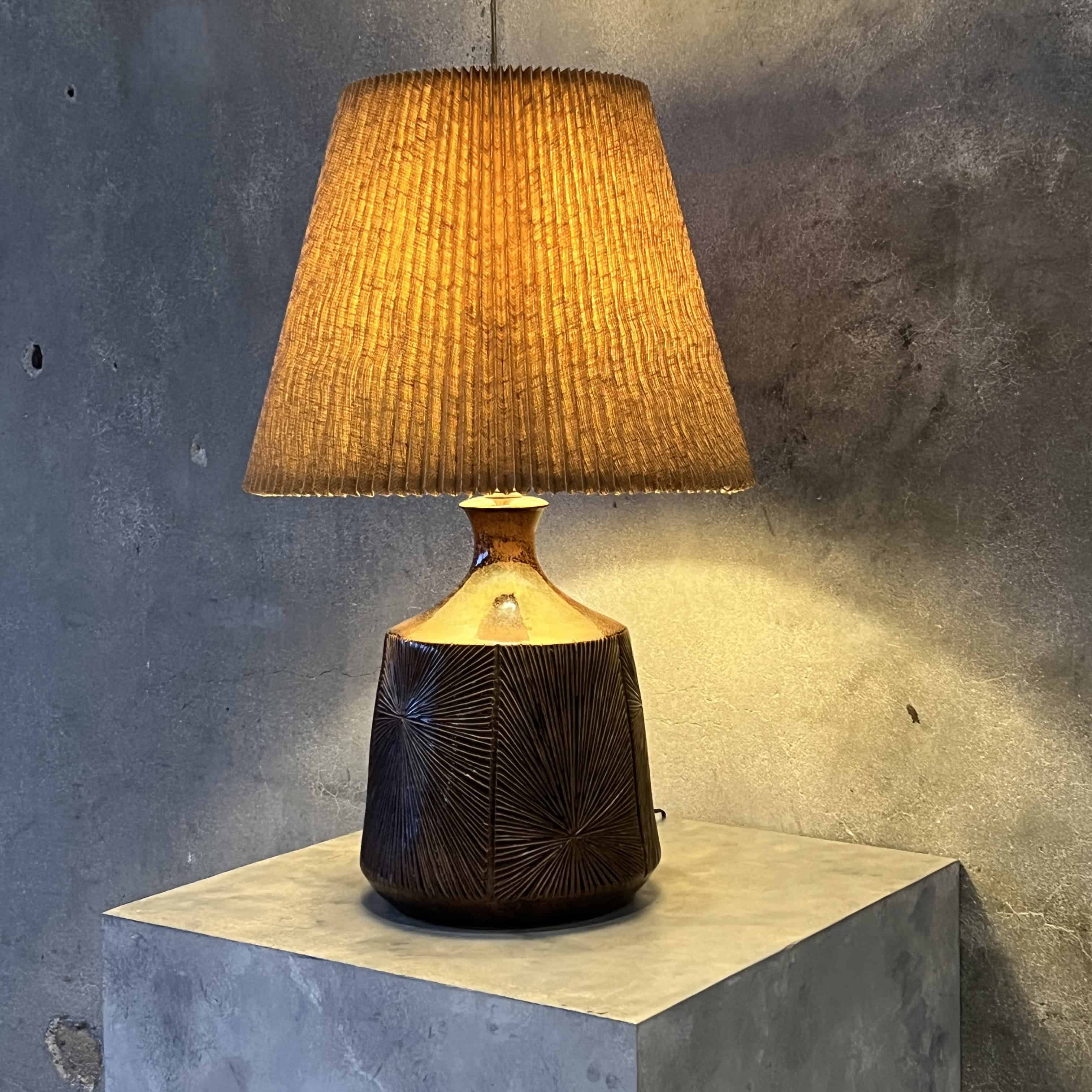 David Cressey & Robert Maxwell Table Lamp - Brown Glaze w/ Sunburst Pa