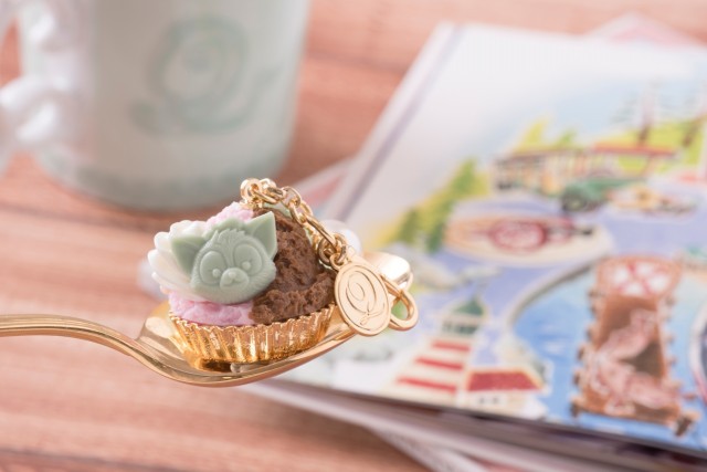 ダッフィーたちがスイーツアクセサリーになっちゃった! TDS15周年「Q