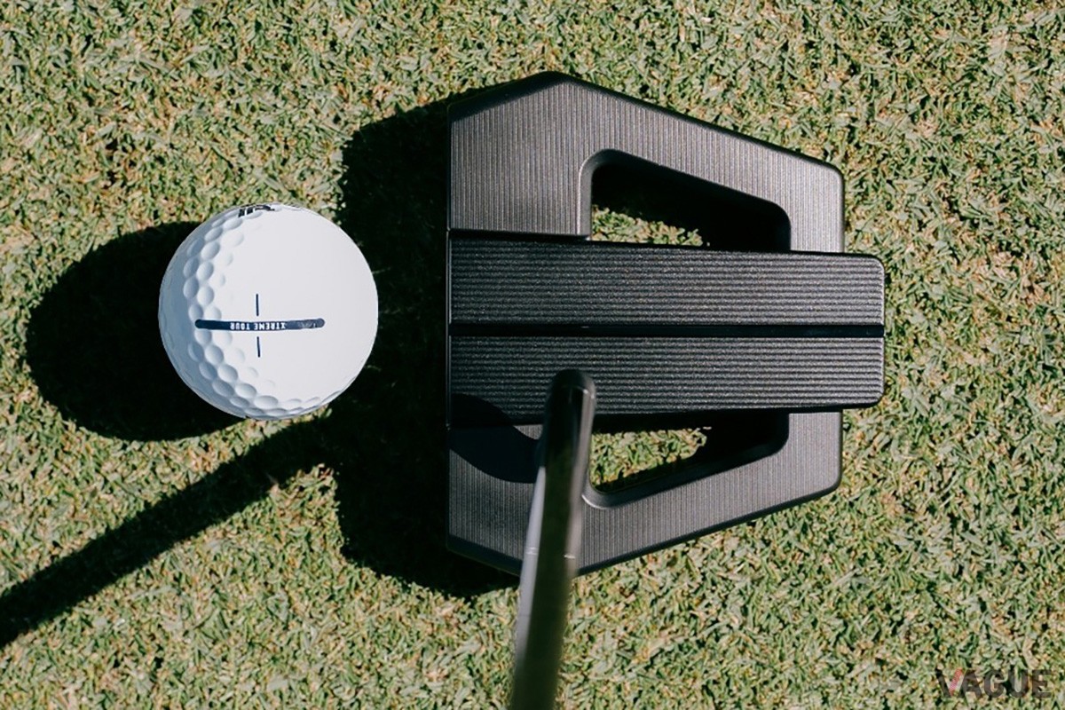 マットブラックの精悍なデザイン」が存在感抜群！ 安定したストローク