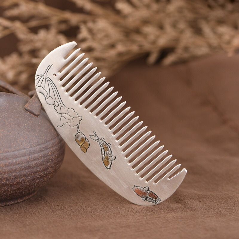 蓮と鯉の純銀櫛 – 日本の美意識と伝統を象徴した髪飾りK101