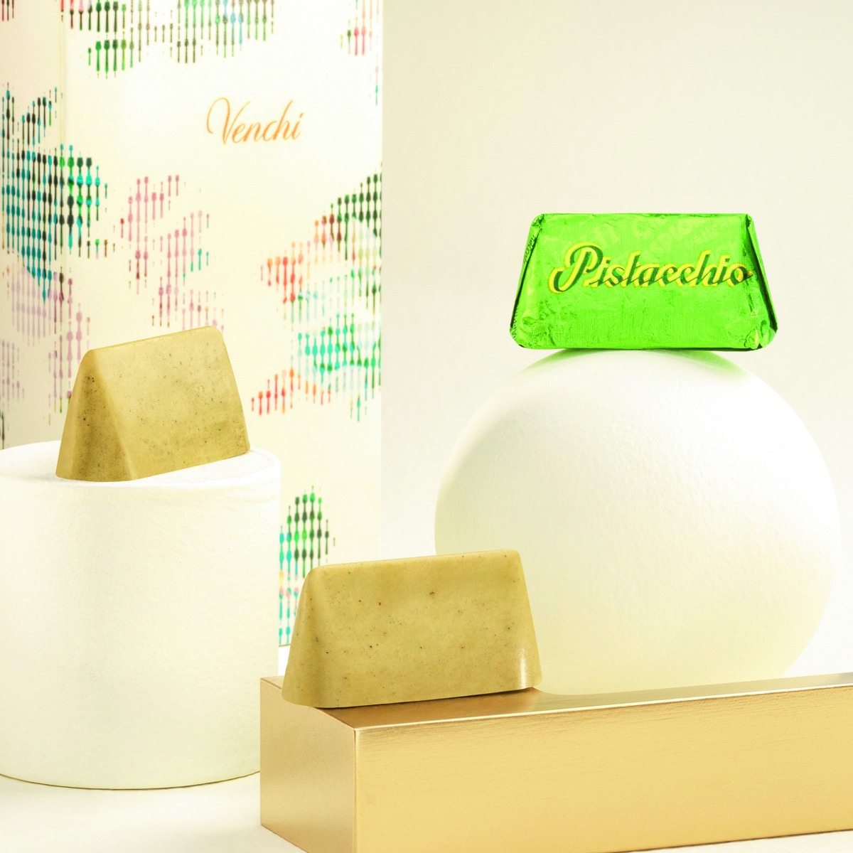 ジャンドゥイオット ピスタチオ 11個入 420474｜ヴェンキ｜Venchi