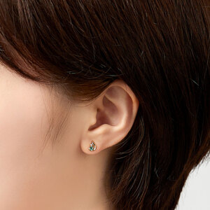 AJVA2366__EM エメラルド ピアス｜ピアス｜ヴァンドーム青山（Vendome