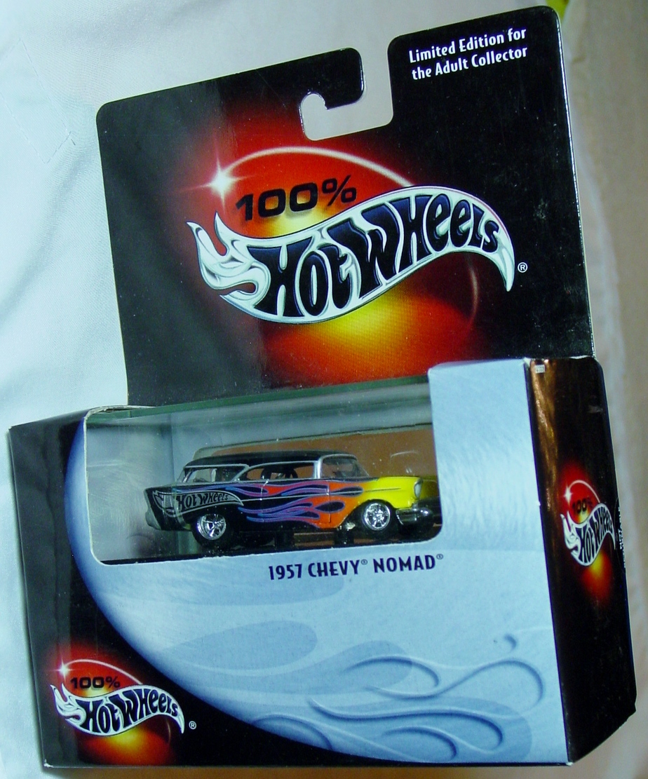 New Hot Wheels - 100% HW 29697 1957 Chevy Nomad Black flames