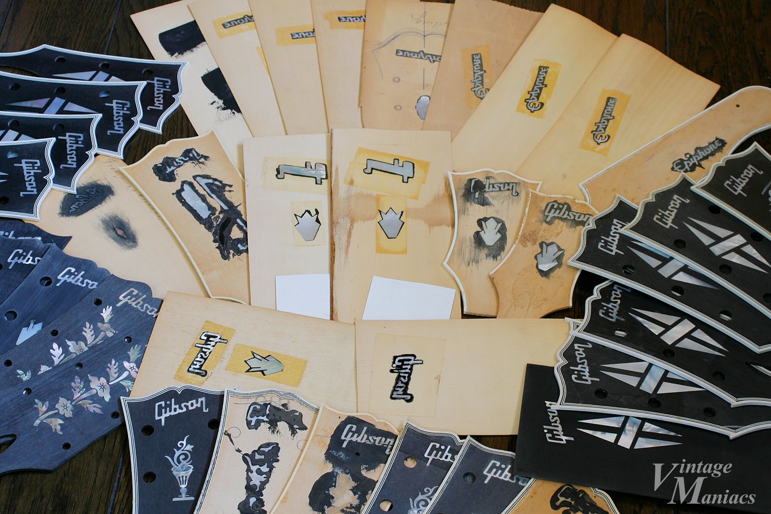 ヘッドストックに輝く白蝶貝のGibsonロゴ・インレイ | Vintage Maniacs