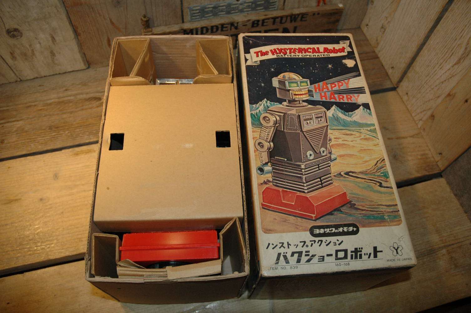 Waco / Yonezawa - The Hysterical Robot Happy Harry - Vintage Spacetoys