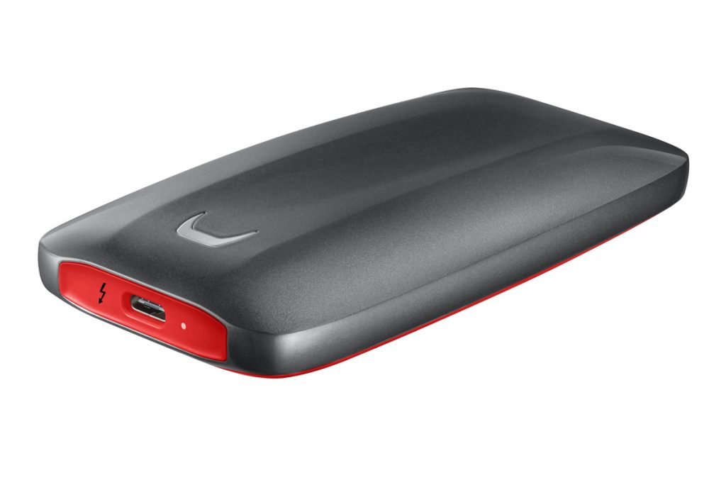 サムスン、Thunderbolt 3テクノロジーを用いた超高速外付けSSD