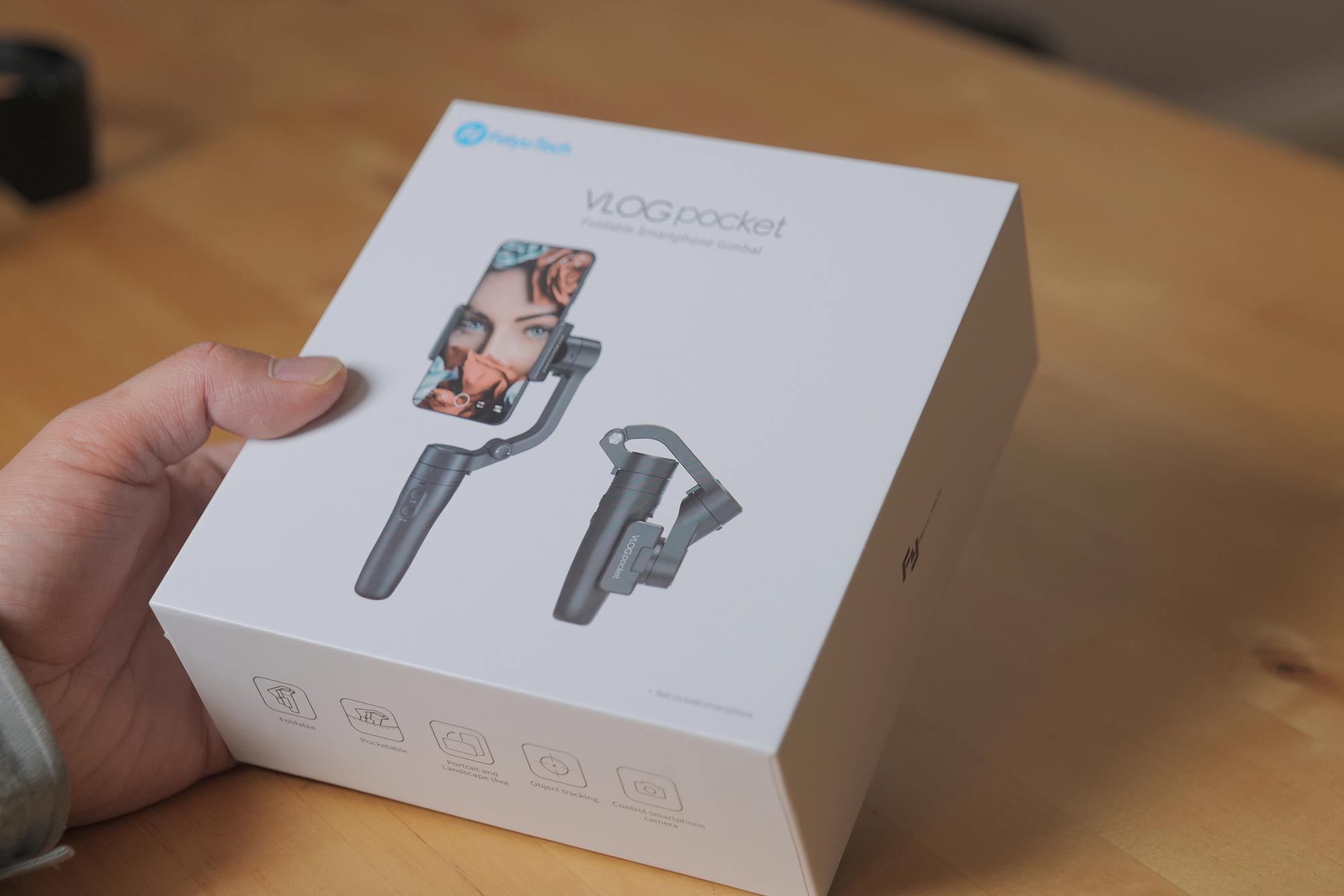 FeiyuTechの最新アイテム「VLOG pocket」にギュイーンさんがロックオン