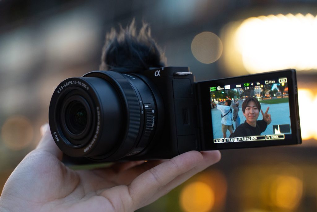 VLOGCAM「ZV-E10Ⅱ」のパワーズームレンズキットだけでシネマティック