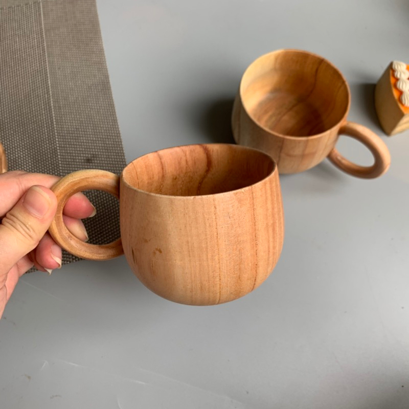 ハンドル付き木製コップ 8x5cm Vitraproの通販・個人輸入代行販売商品