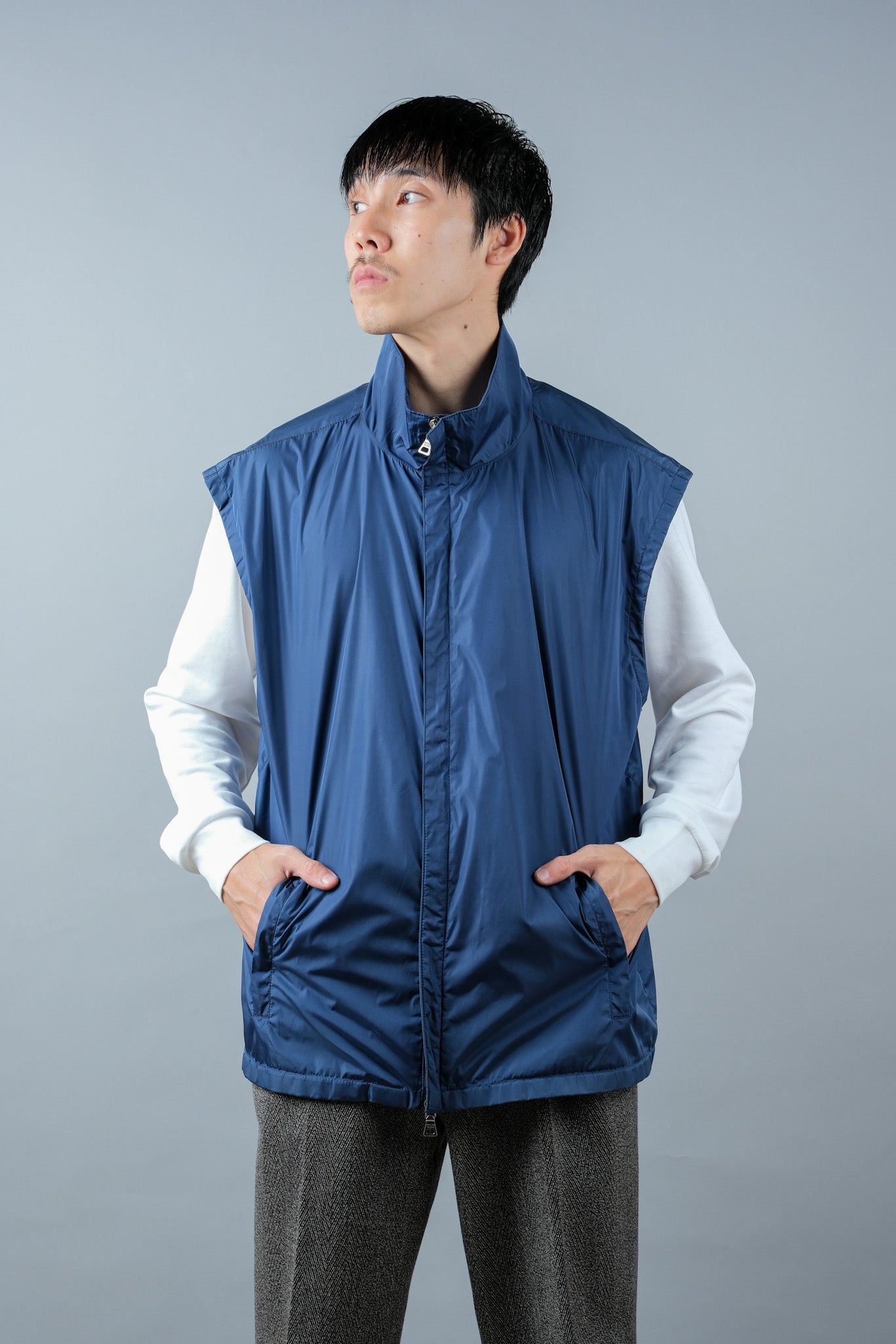 90's] Old Prada Linea Rossa NYLON Zip Up Vest Size.52 