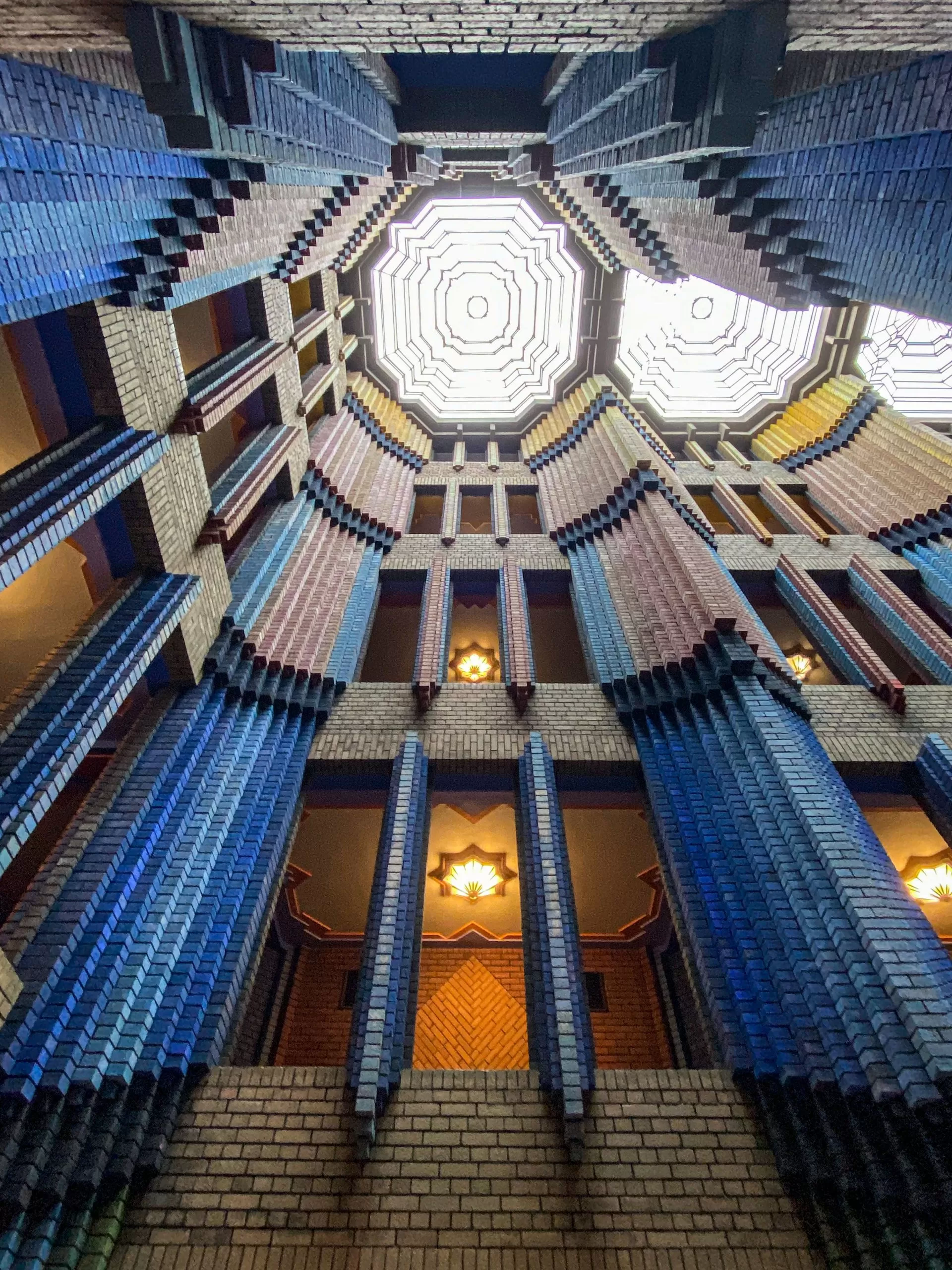 Frankfurt/Main: Behrens Building | Vielfalt der Moderne